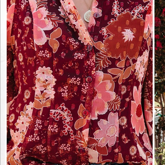 Vici floral top - Picture 4 of 4